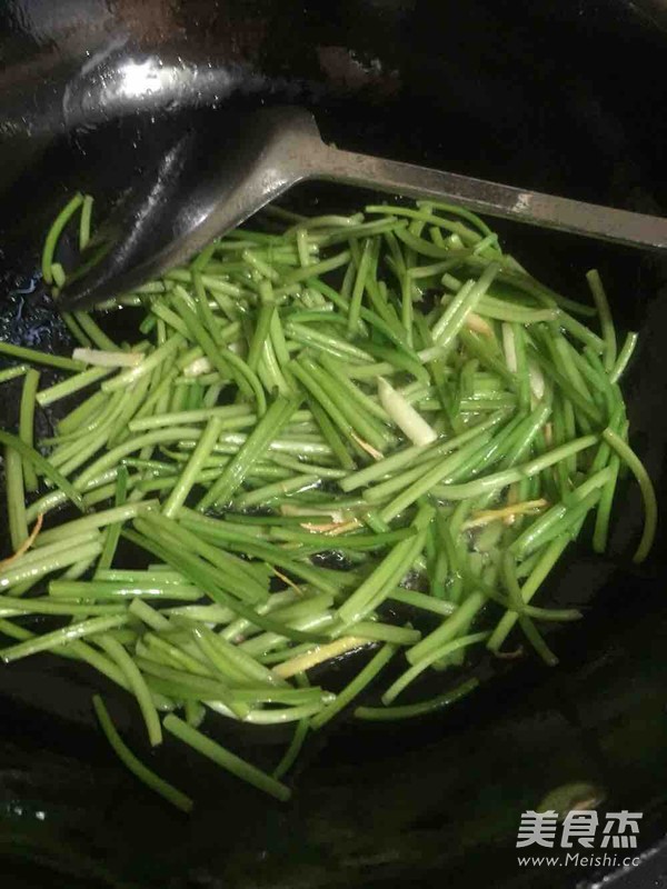 红薯梗炒肉丝