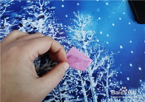 美丽的节日花环怎么制作