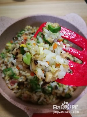 健康养生佳品虾干火腿香菇秋葵的做法