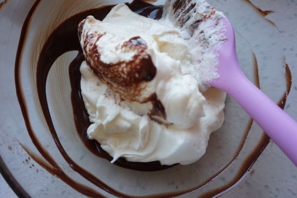 圣诞帽慕斯蛋糕#柏翠辅食节-烘焙零食#