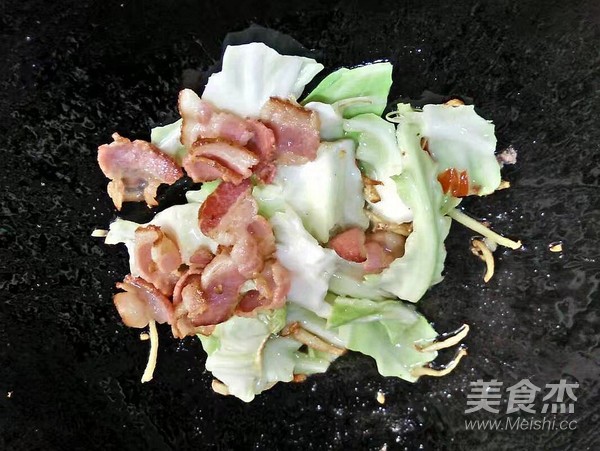 培根炒手撕包菜
