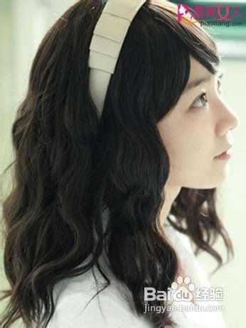 2012秋冬卷发打造唯美女神范儿