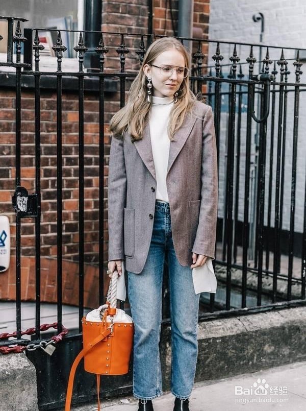 还在用西装配衬衫？你看穿破洞牛仔的宋茜同意吗