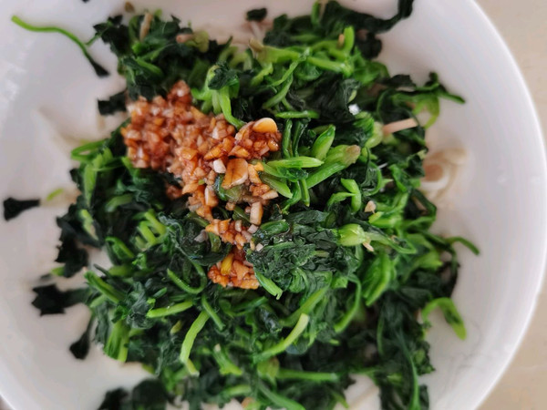凉拌菠菜金针菇