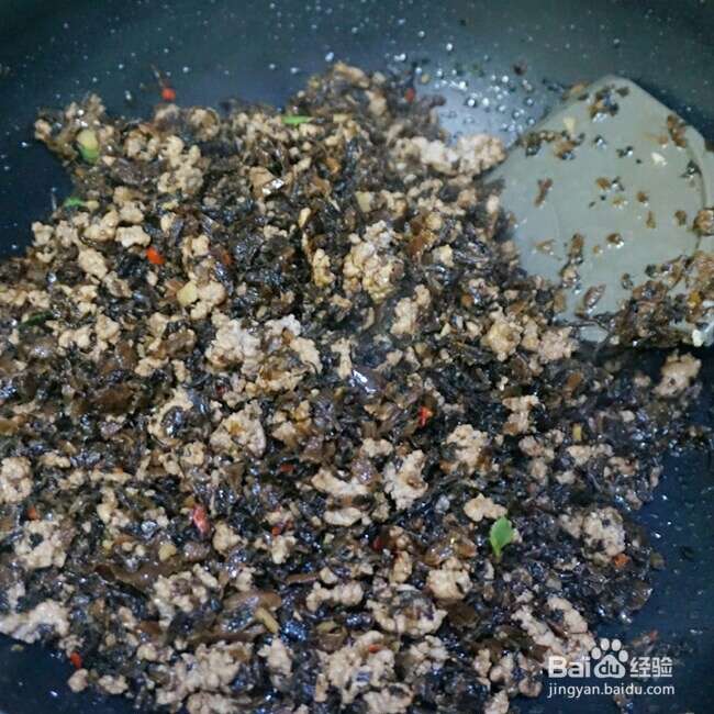 做出入味的梅干菜肉饼