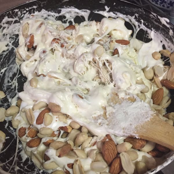 杏仁花生牛轧糖