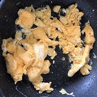 蒜苔酱油炒饭——粒粒分明
