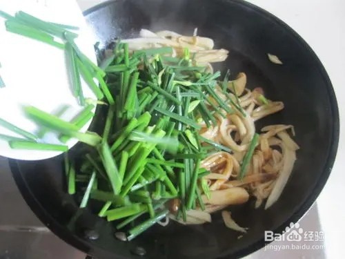 杏鲍菇素炒韭菜