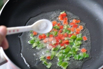 凉拌黑木耳的做法