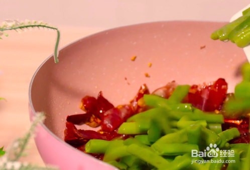 腊肠炒四季豆怎么炒好吃家常教程