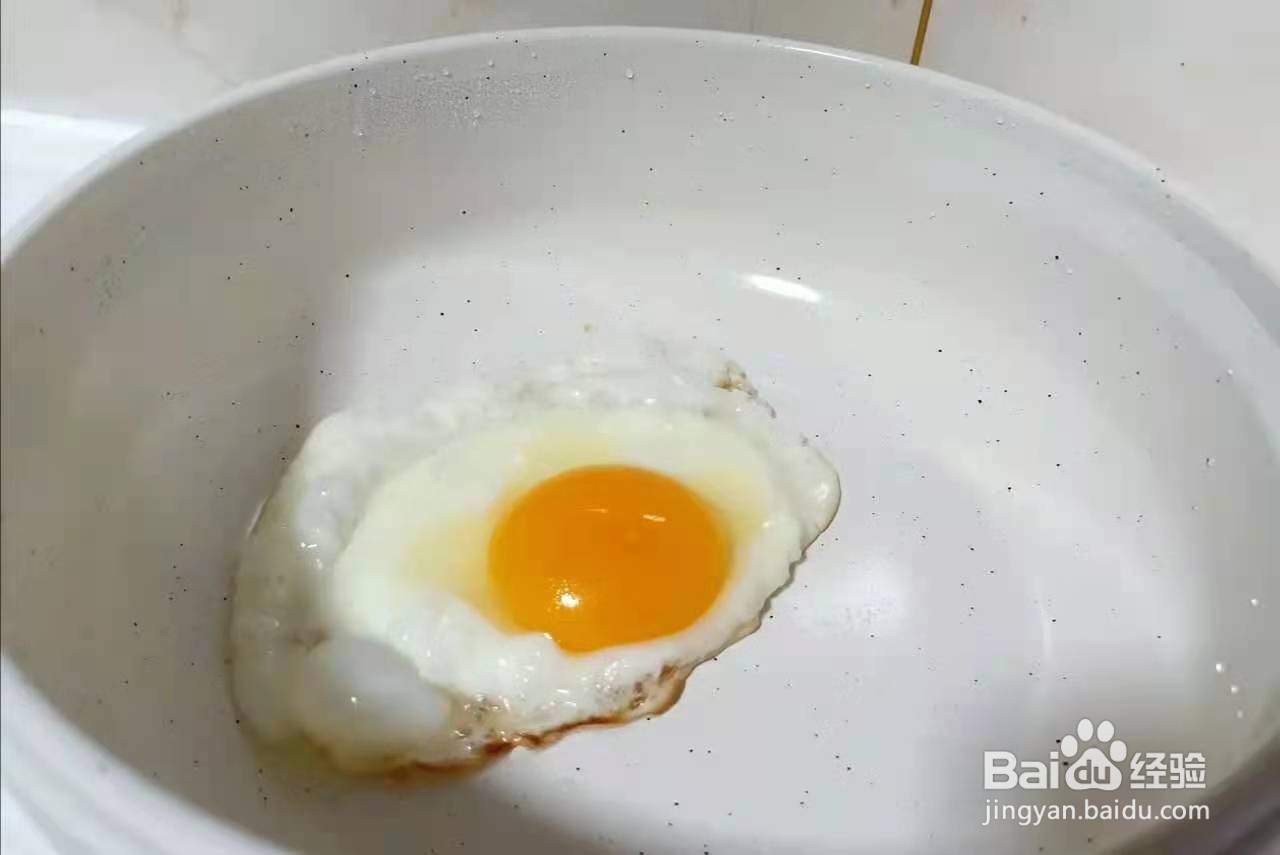 木鱼花菌菇粉丝煲的做法