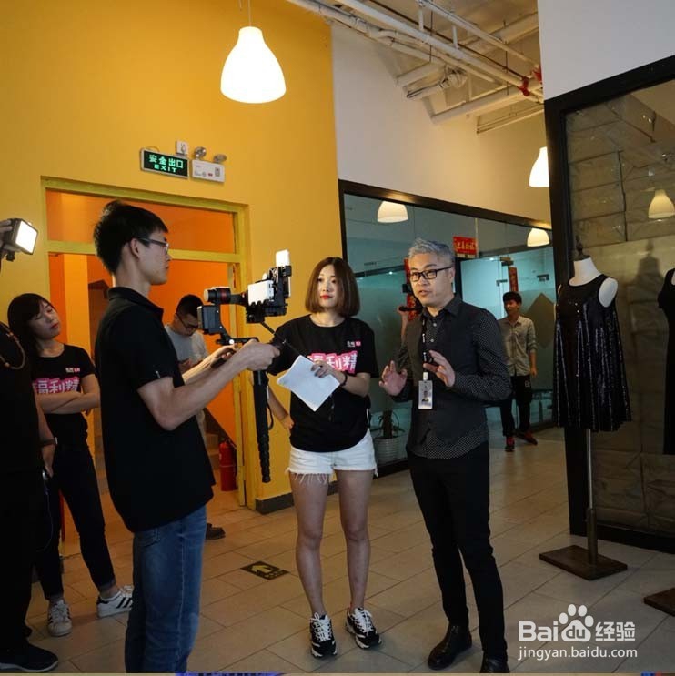 如何寻找衣服一手货源？