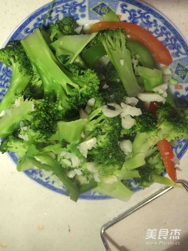 蒜蓉西兰花的做法