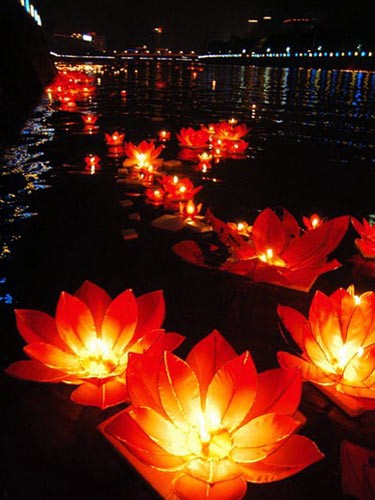 又酷又给力8月玩转最疯狂的旅行地!