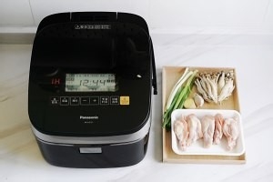 麻油炖鸡粥的做法