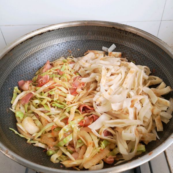 培根番茄洋葱烩饼