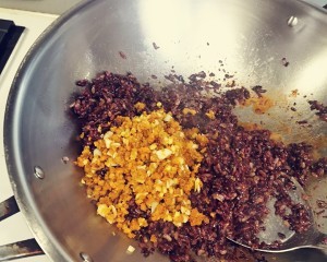 健康杂粮海胆炒饭的做法