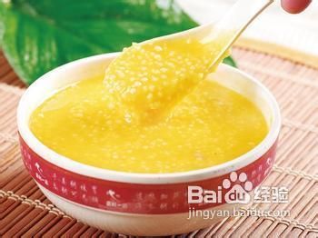 怎样给四个月宝宝做辅食