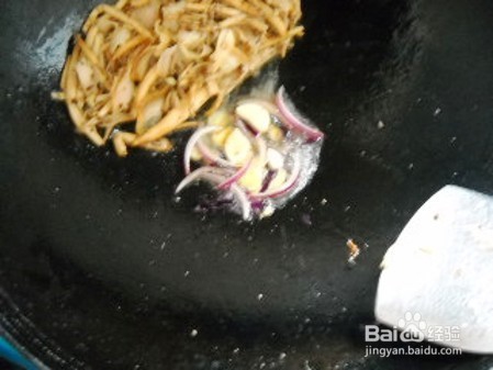 腊肉茶树菇的制作方法