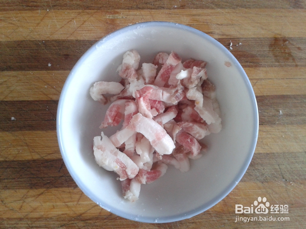 宝宝美食:快速简单的蒜薹炒肉