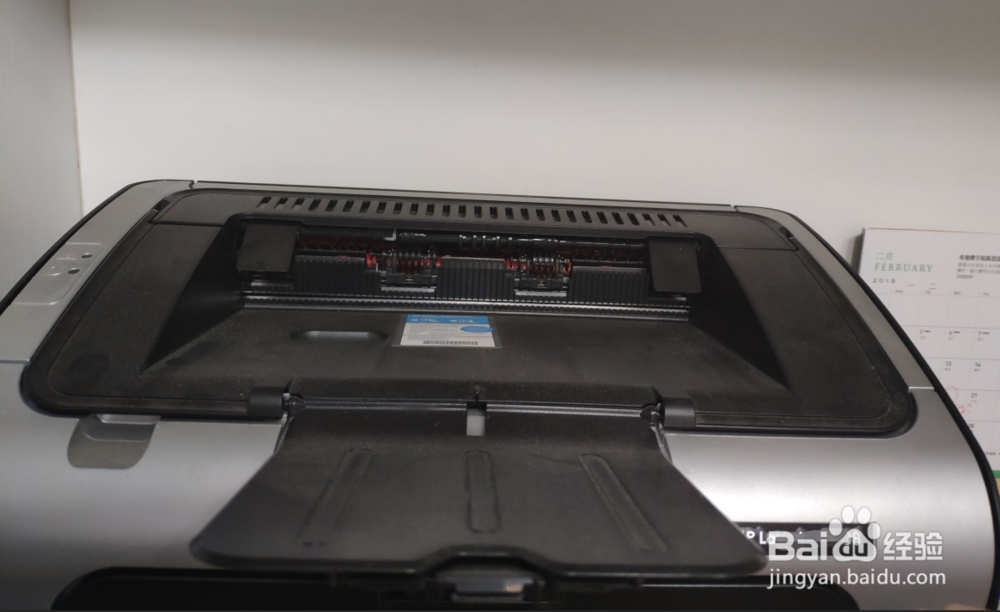 激光打印机如何替换硒鼓(墨粉盒)