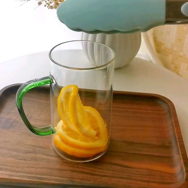 苹果醋柠檬气泡水