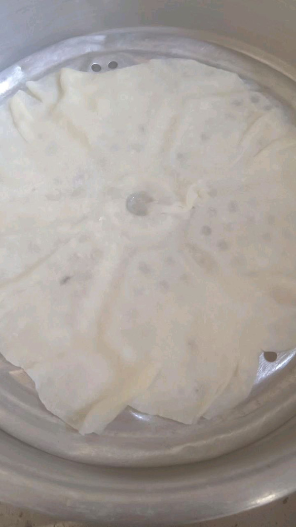 水蒸饼卷咸菜疙瘩丝