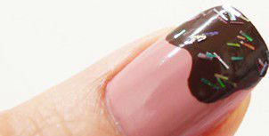 在家轻松DIY美甲