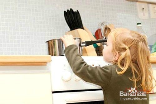 家长不能把孩子单独留在哪些地方？