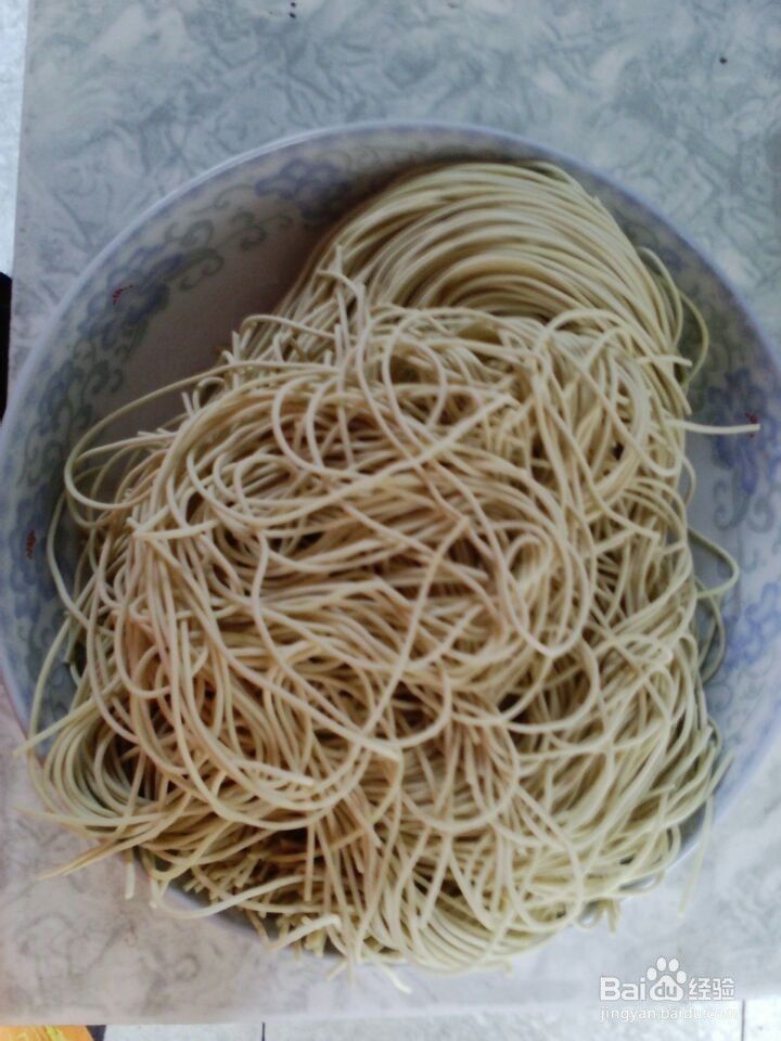 好吃酸辣冷面 凉拌面制作方法以及调料制作