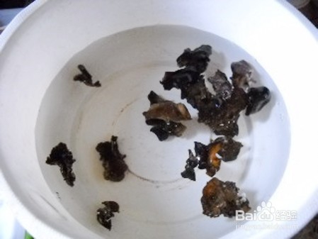 金针菇烩豆腐