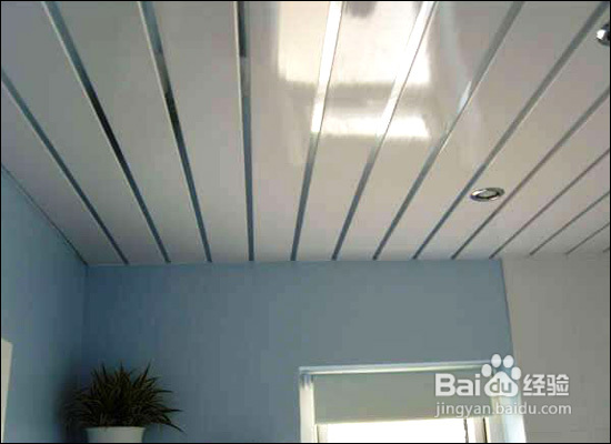 卫浴的天空卫生间吊顶选材与安装要点