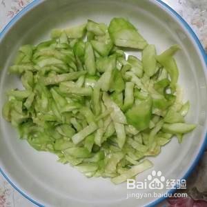 教你怎么做丝瓜鸡蛋香葱饼