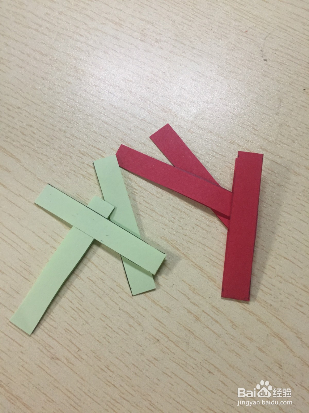 用卡纸如何做一只立体小鱼