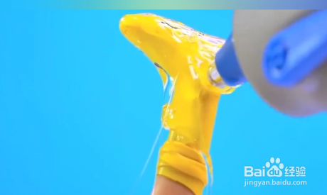 怎么给芭比制作亮片靴子