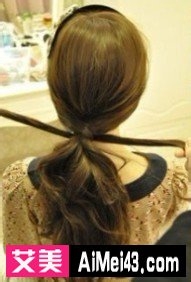 DIY俏皮马尾编发教程