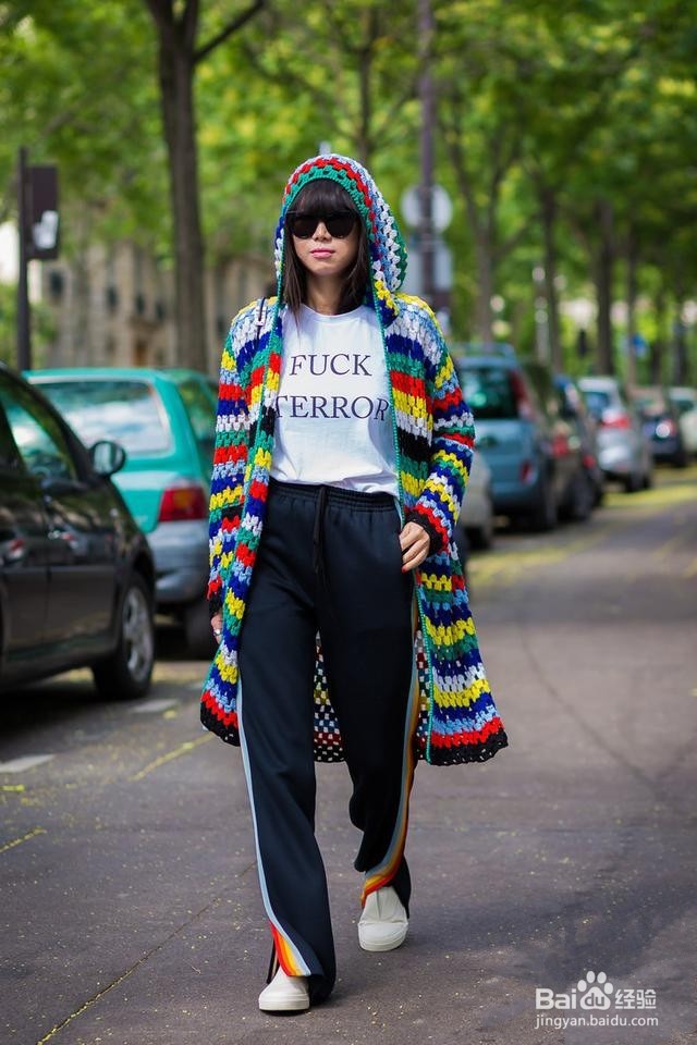 今年流行下装开衩，这么穿果然显腿长！