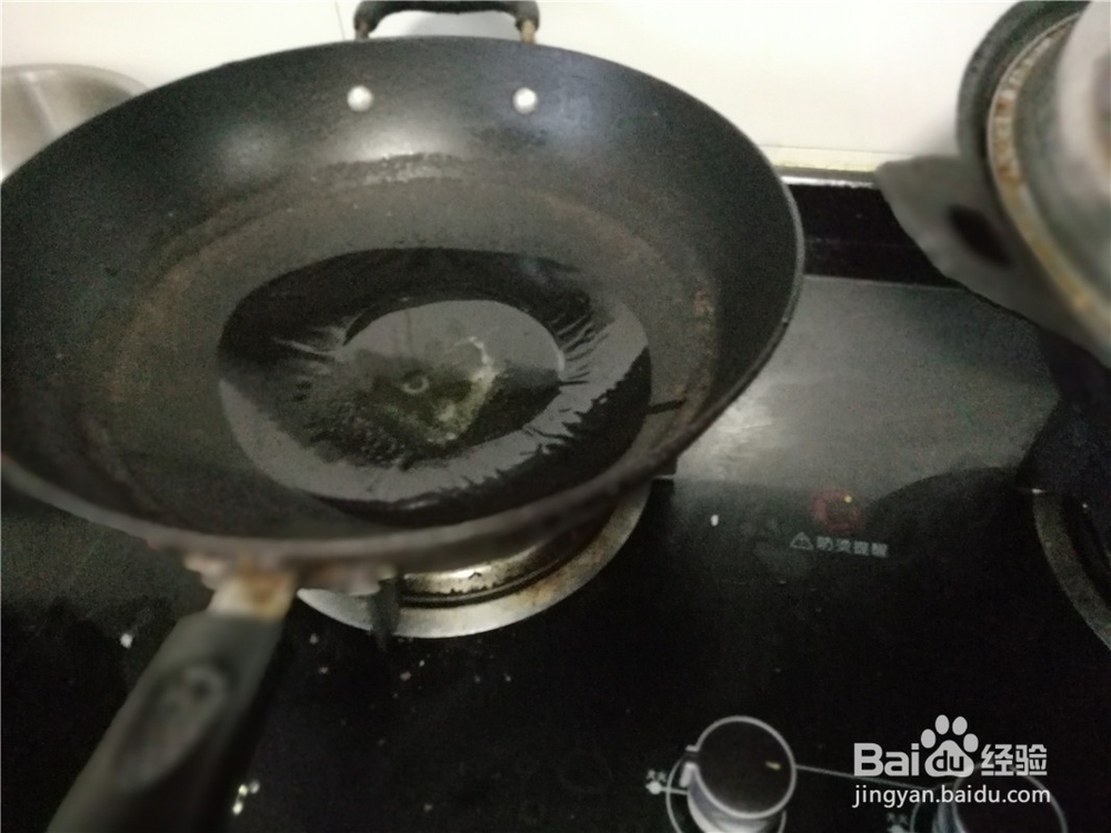 鸡蛋饼盖浇西红柿