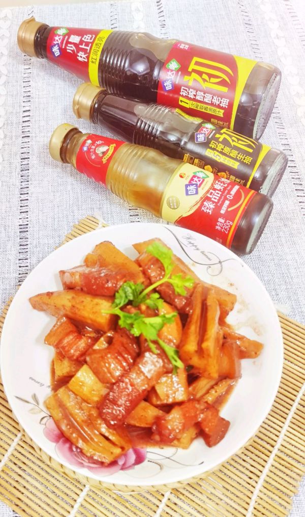 五花肉南乳炆莲藕