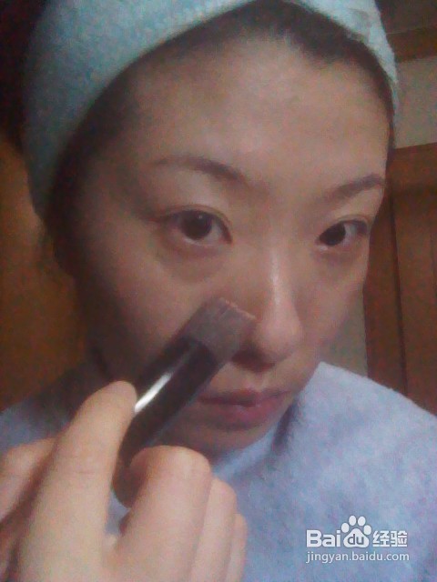 怎样用底妆打造立体脸型