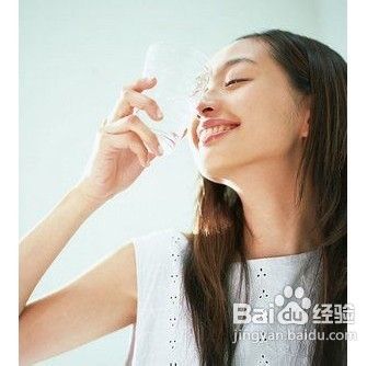婴儿不爱喝水怎么办
