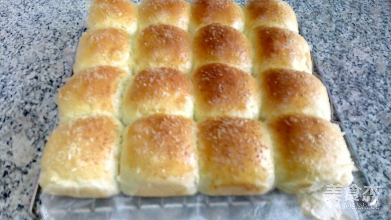淡奶油豆沙面包