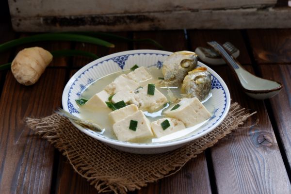 小黄花鱼豆腐汤