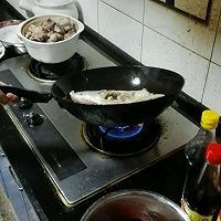 鱼头豆腐火锅的做法