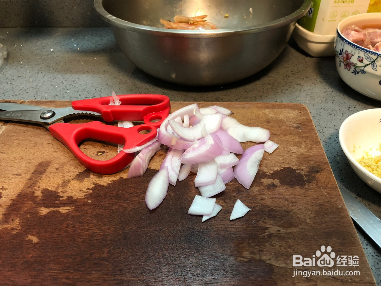 酸酸甜甜的茄汁大虾的做法