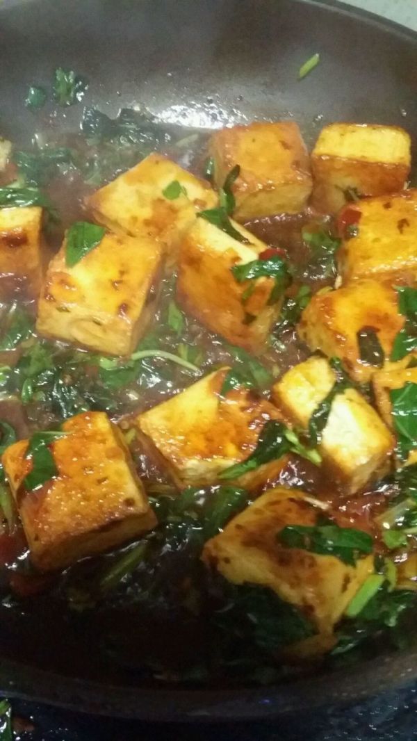 罗勒叶香辣炒鱼豆腐