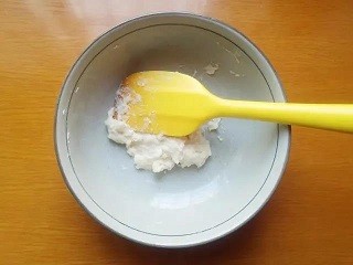 葱香肉松面包卷怎么做？