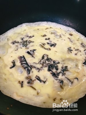 如何制作美味的姜汁紫菜鸡蛋饼