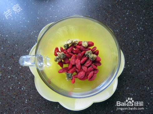 神奇护眼饮料菊杞蜂蜜茶