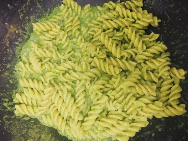 菠菜酱螺旋意面